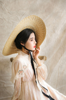 《丰满女人》hd